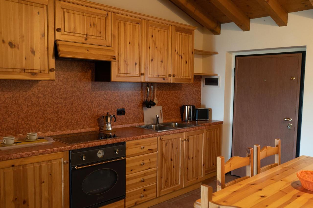 La Fiocchina - Magic Place - Apartments & Studios In Garda Lake - Countryside Farmhouse, Inside The Middle Of The Lake Salò Екстериор снимка