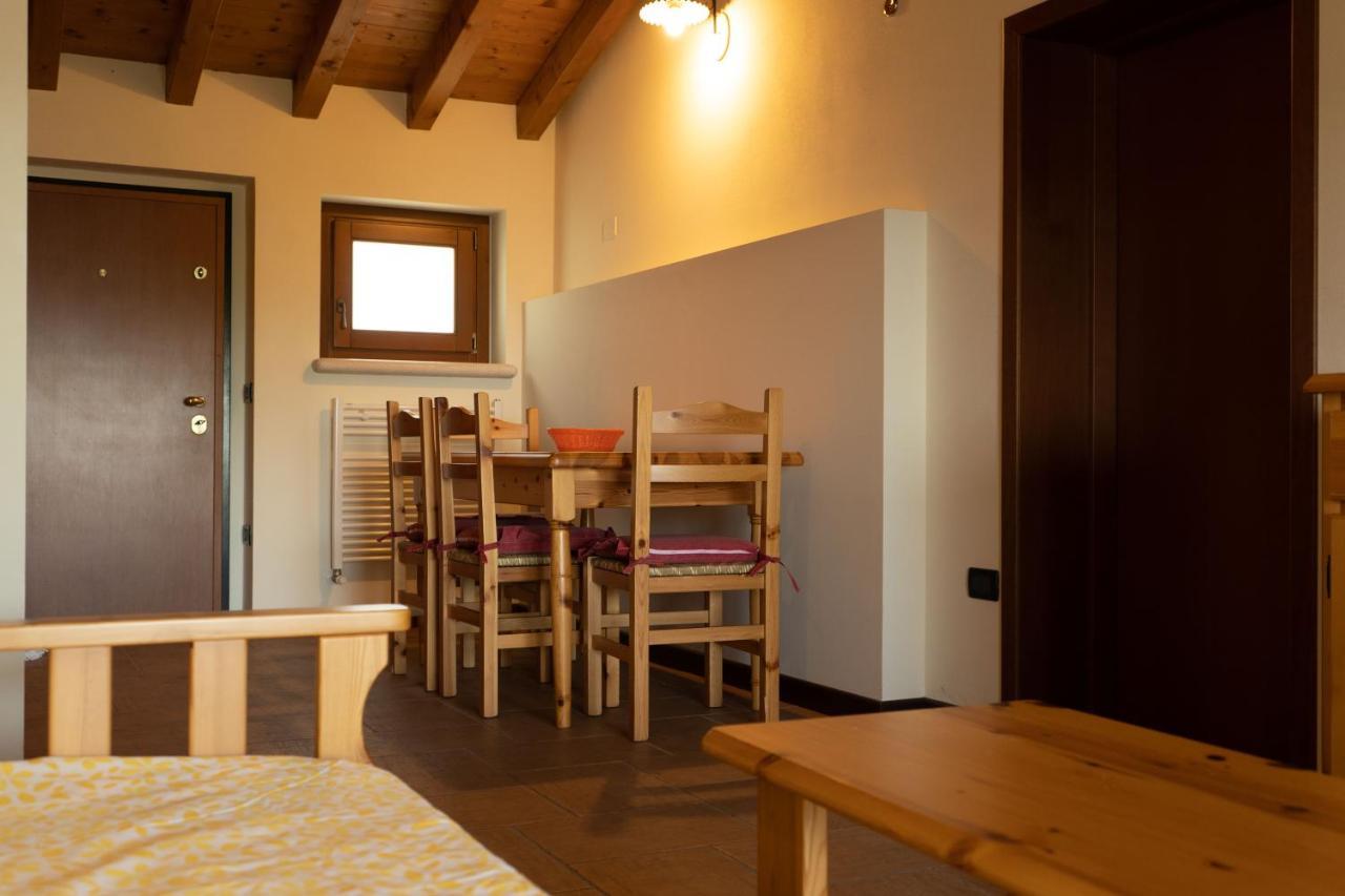 La Fiocchina - Magic Place - Apartments & Studios In Garda Lake - Countryside Farmhouse, Inside The Middle Of The Lake Salò Екстериор снимка
