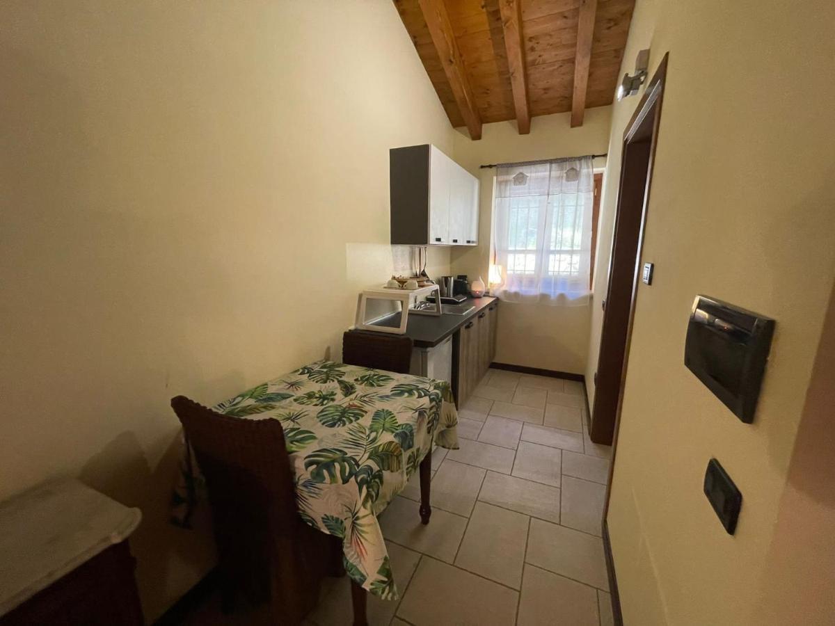 La Fiocchina - Magic Place - Apartments & Studios In Garda Lake - Countryside Farmhouse, Inside The Middle Of The Lake Salò Екстериор снимка