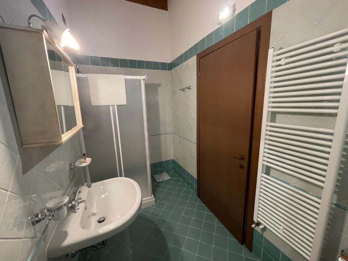 La Fiocchina - Magic Place - Apartments & Studios In Garda Lake - Countryside Farmhouse, Inside The Middle Of The Lake Salò Екстериор снимка
