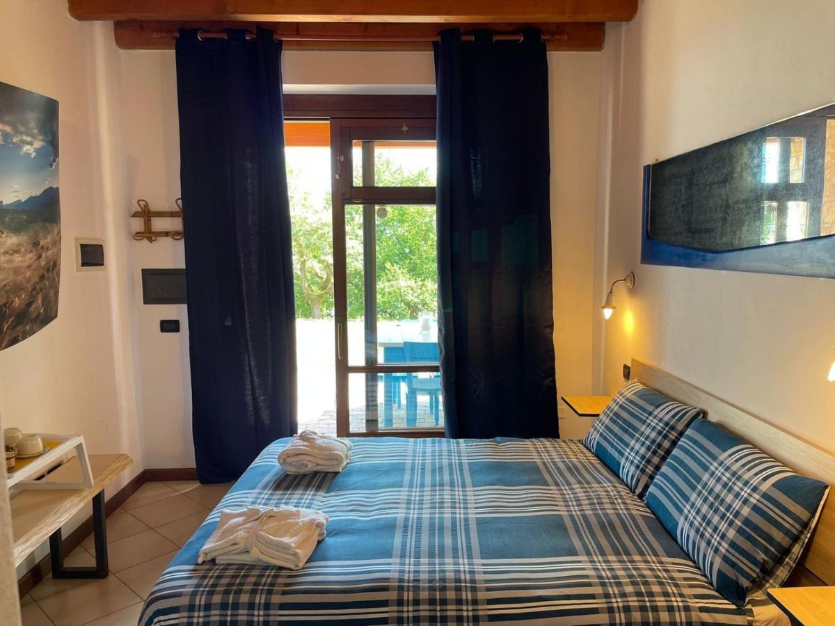 La Fiocchina - Magic Place - Apartments & Studios In Garda Lake - Countryside Farmhouse, Inside The Middle Of The Lake Salò Екстериор снимка