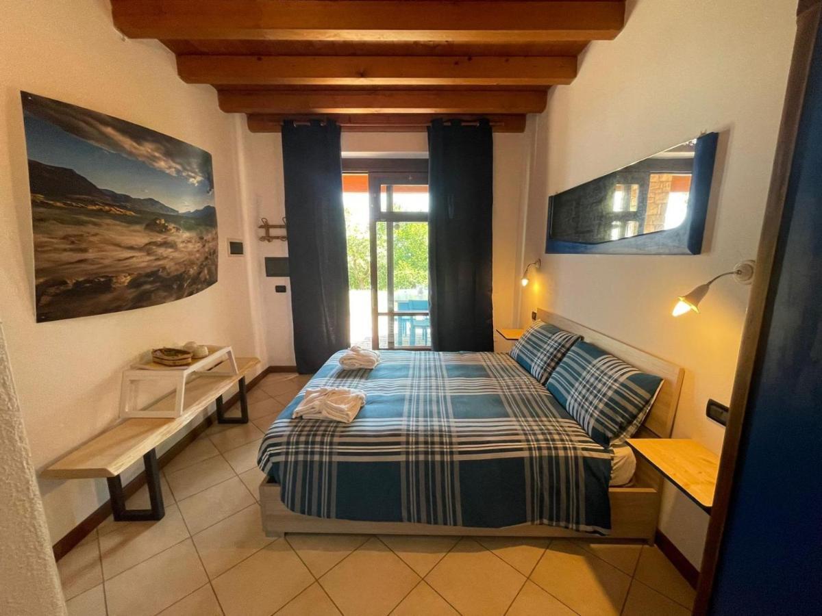 La Fiocchina - Magic Place - Apartments & Studios In Garda Lake - Countryside Farmhouse, Inside The Middle Of The Lake Salò Екстериор снимка