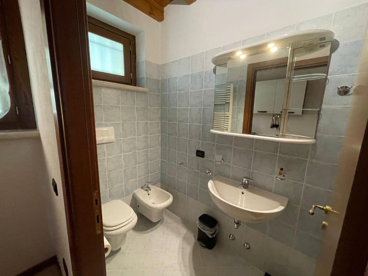 La Fiocchina - Magic Place - Apartments & Studios In Garda Lake - Countryside Farmhouse, Inside The Middle Of The Lake Salò Екстериор снимка