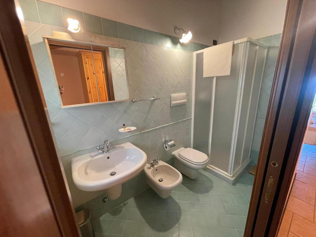 La Fiocchina - Magic Place - Apartments & Studios In Garda Lake - Countryside Farmhouse, Inside The Middle Of The Lake Salò Екстериор снимка
